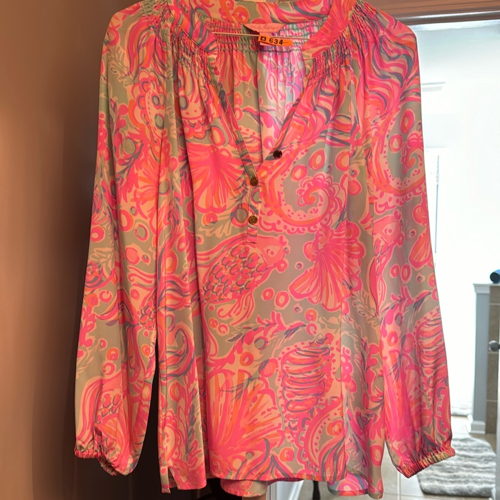 Lilly top